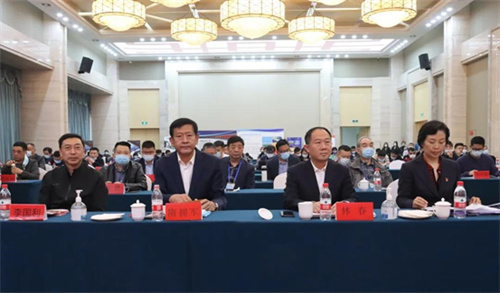 熊猫体育参加省体育场馆协会工作年会 聚焦体育产业高质量发展